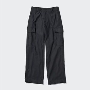 Uniqlo women’s black wide straight cargo pants